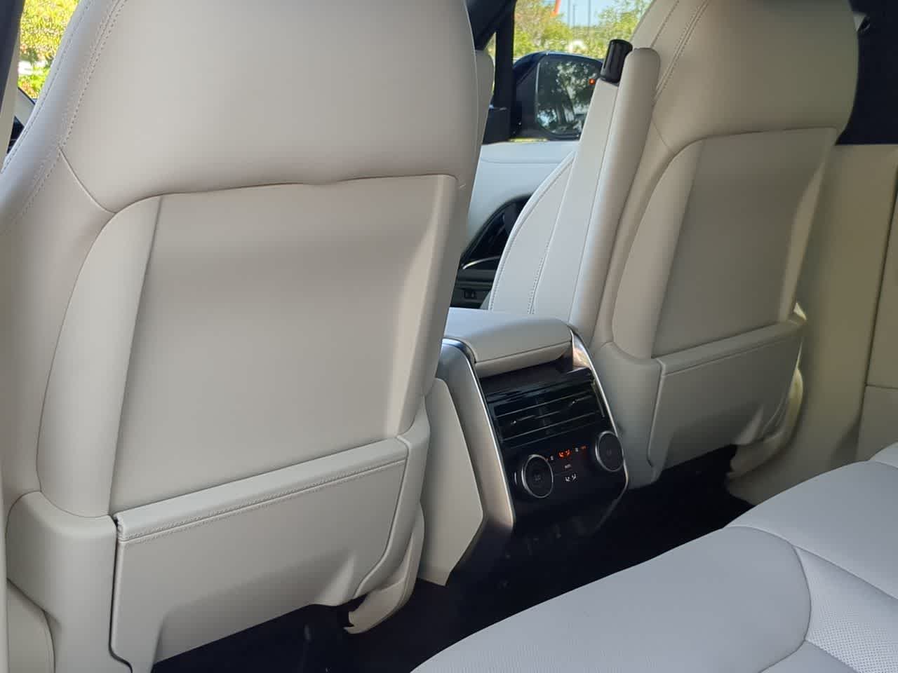 Thumbnail: 2026 Land Rover Range Rover - 19