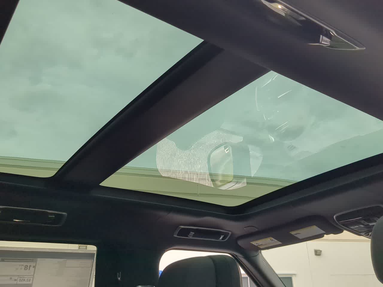 Thumbnail: 2026 Land Rover Range Rover - 23