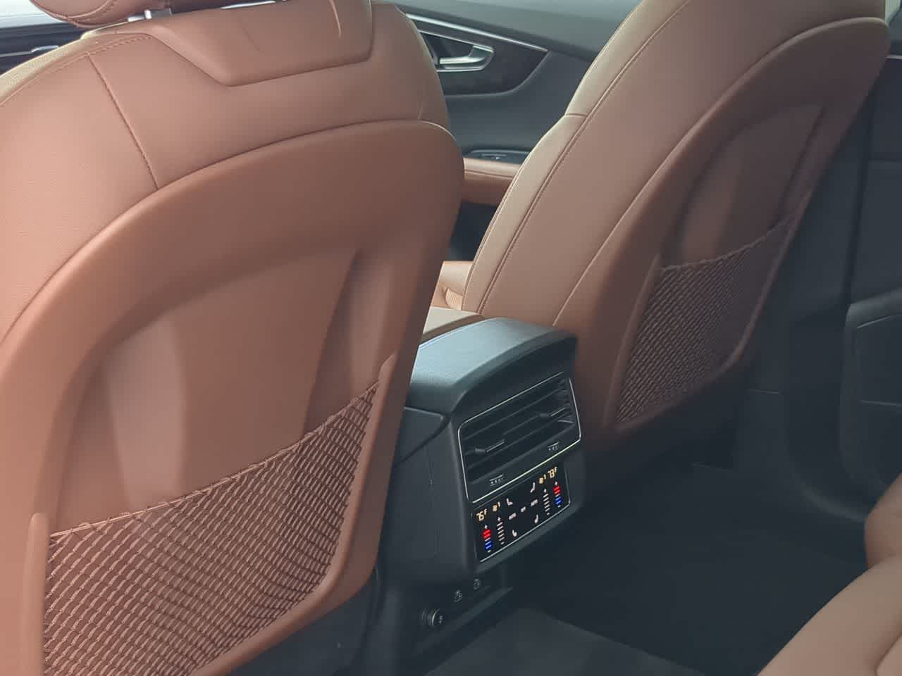 Thumbnail: 2022 Audi Q8 - 17