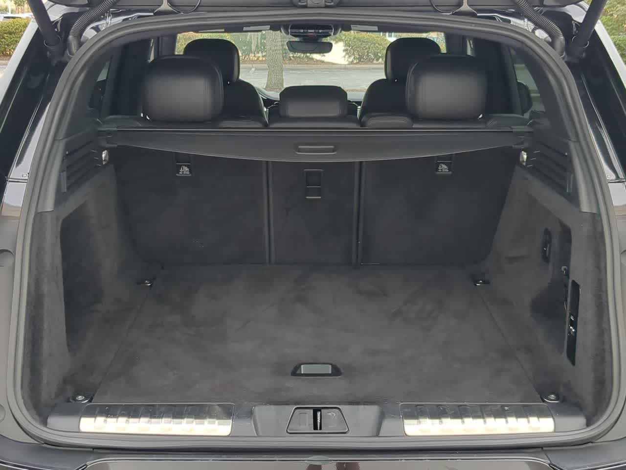 Thumbnail: 2024 Land Rover Range Rover Sport - 35