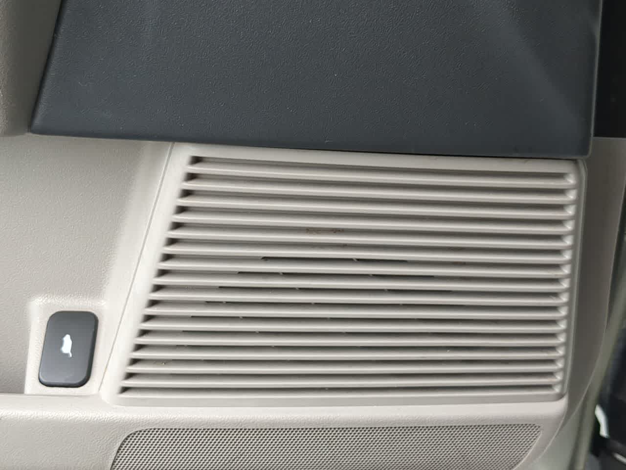 Thumbnail: 2015 Honda Pilot - 32