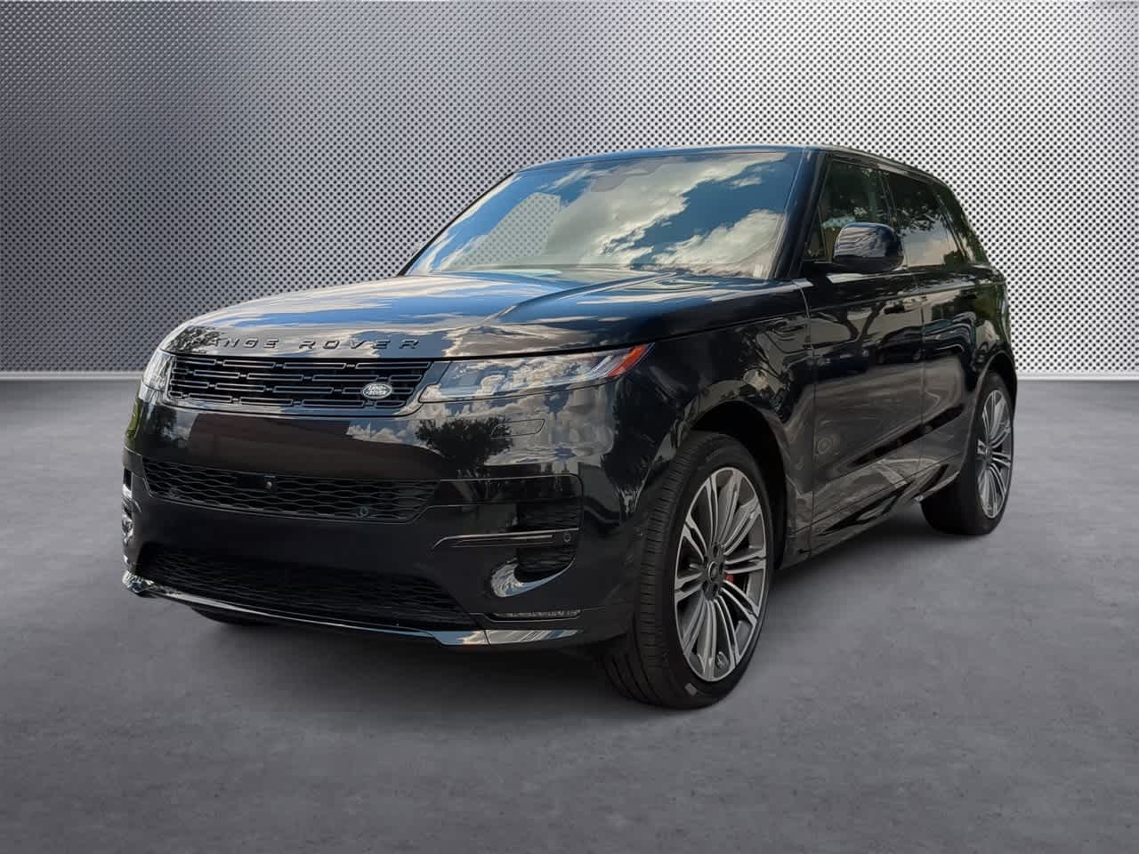 Thumbnail: 2025 Land Rover Range Rover Sport - 4