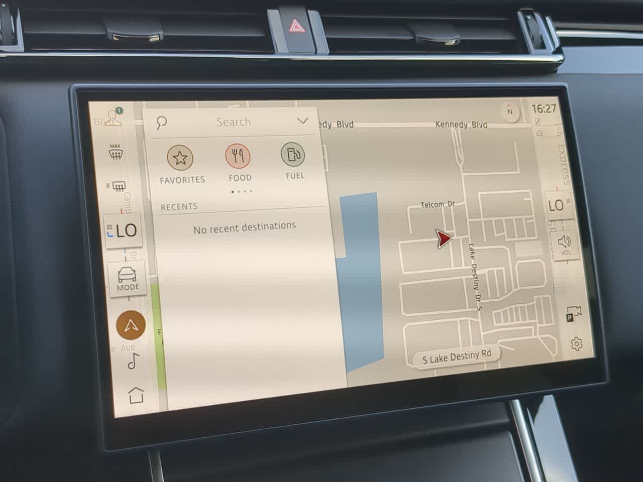 Thumbnail: 2026 Land Rover Range Rover Velar - 31