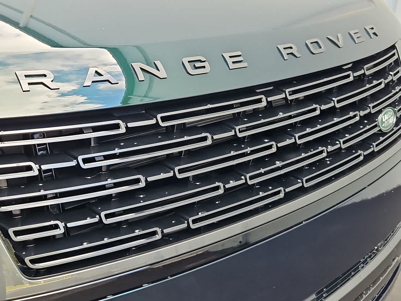 Thumbnail: 2025 Land Rover Range Rover - 13
