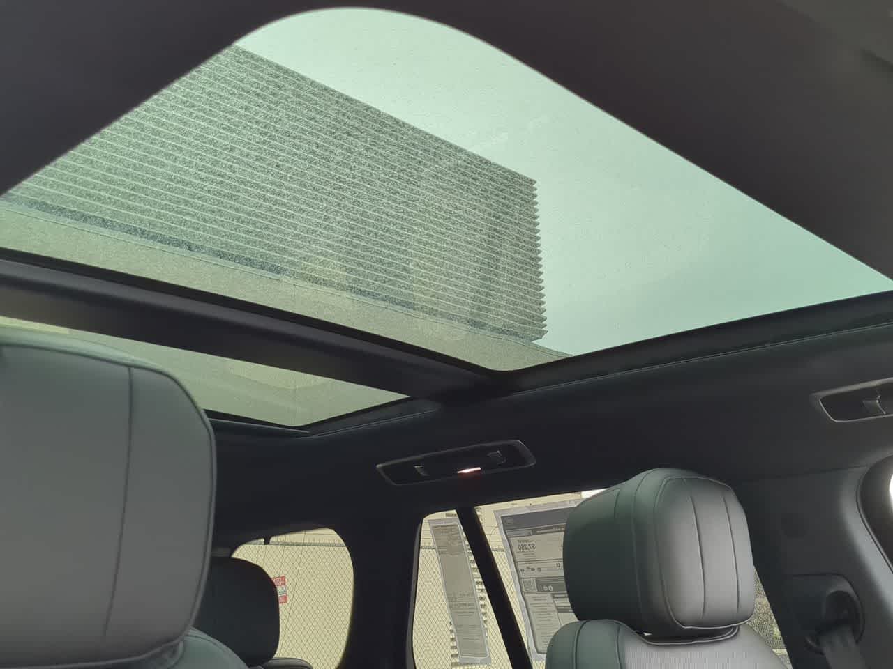 Thumbnail: 2025 Land Rover Range Rover - 19