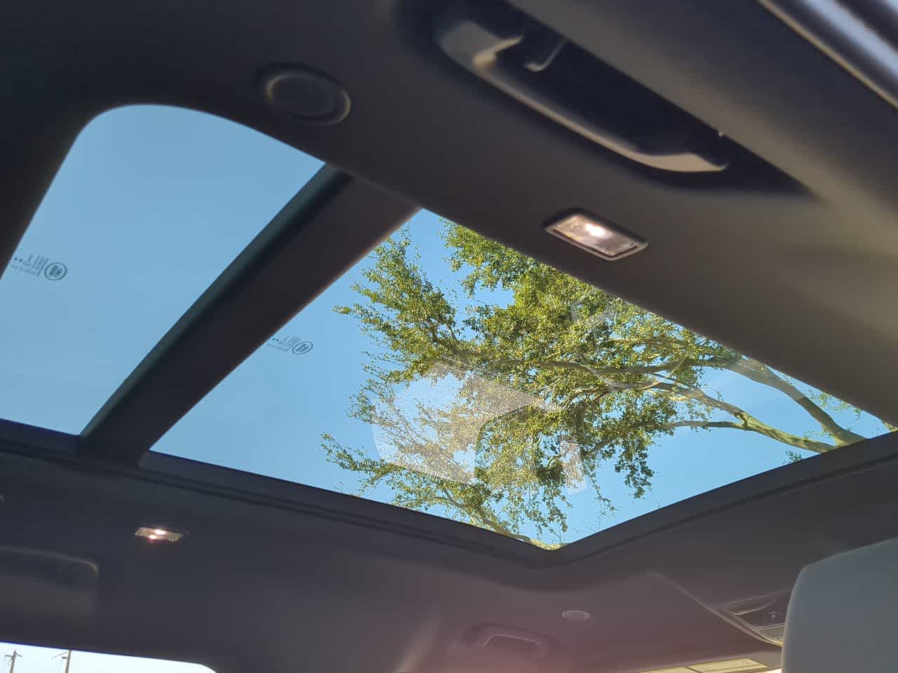 Thumbnail: 2025 Land Rover Defender - 22