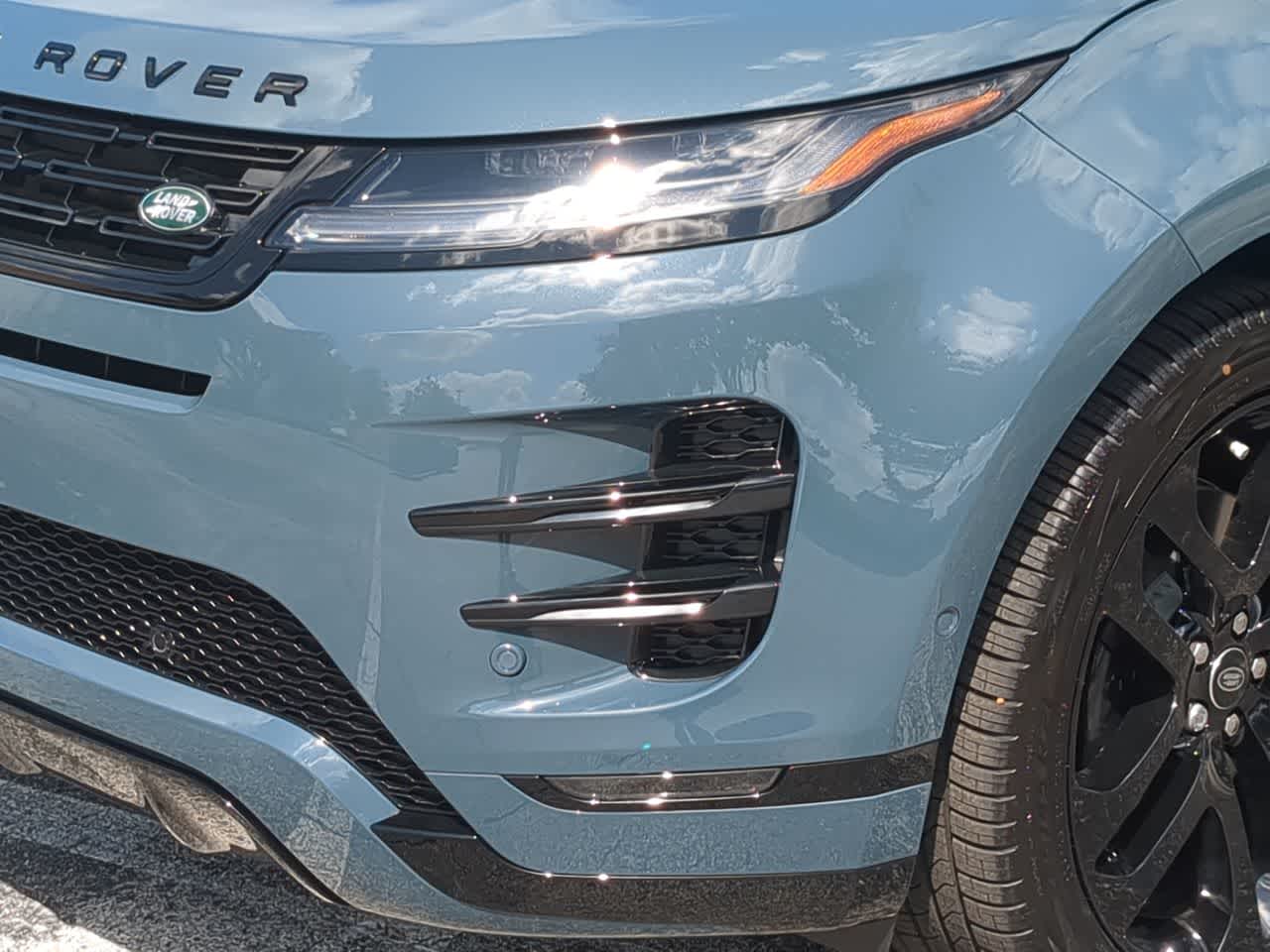 Thumbnail: 2026 Land Rover Range Rover Evoque - 11
