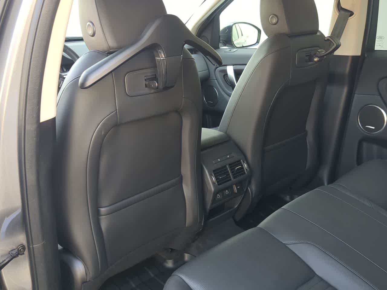 Thumbnail: 2025 Land Rover Discovery Sport - 19