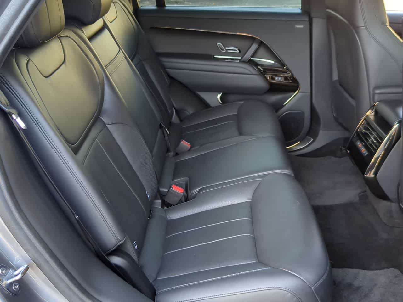 Thumbnail: 2023 Land Rover Range Rover Sport - 21