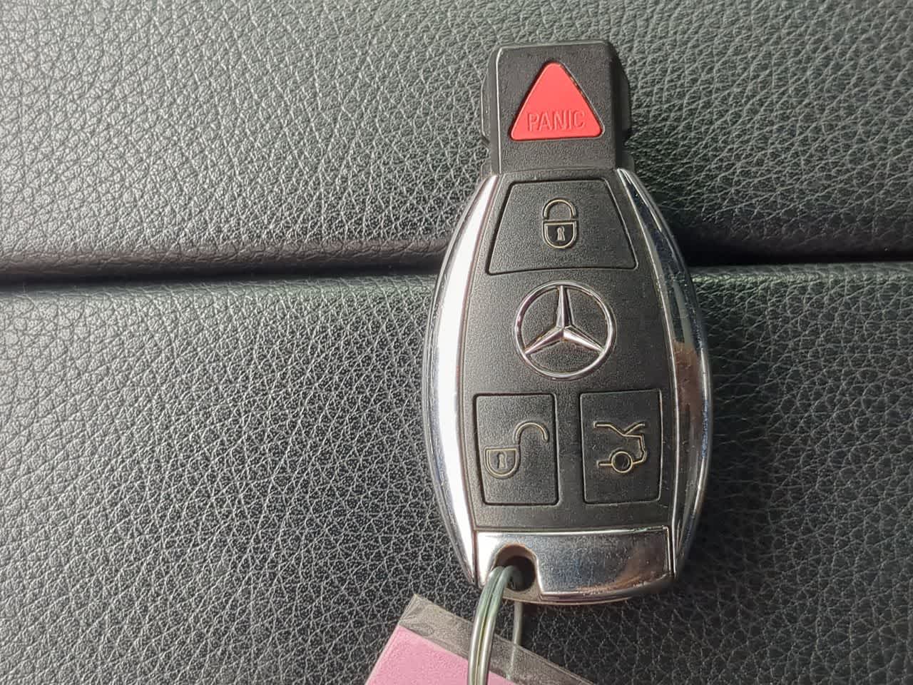 Thumbnail: 2017 Mercedes-Benz GLC - 35
