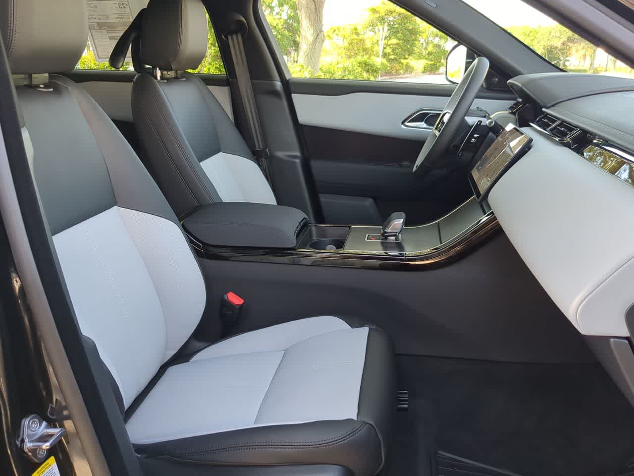 Thumbnail: 2026 Land Rover Range Rover Velar - 24