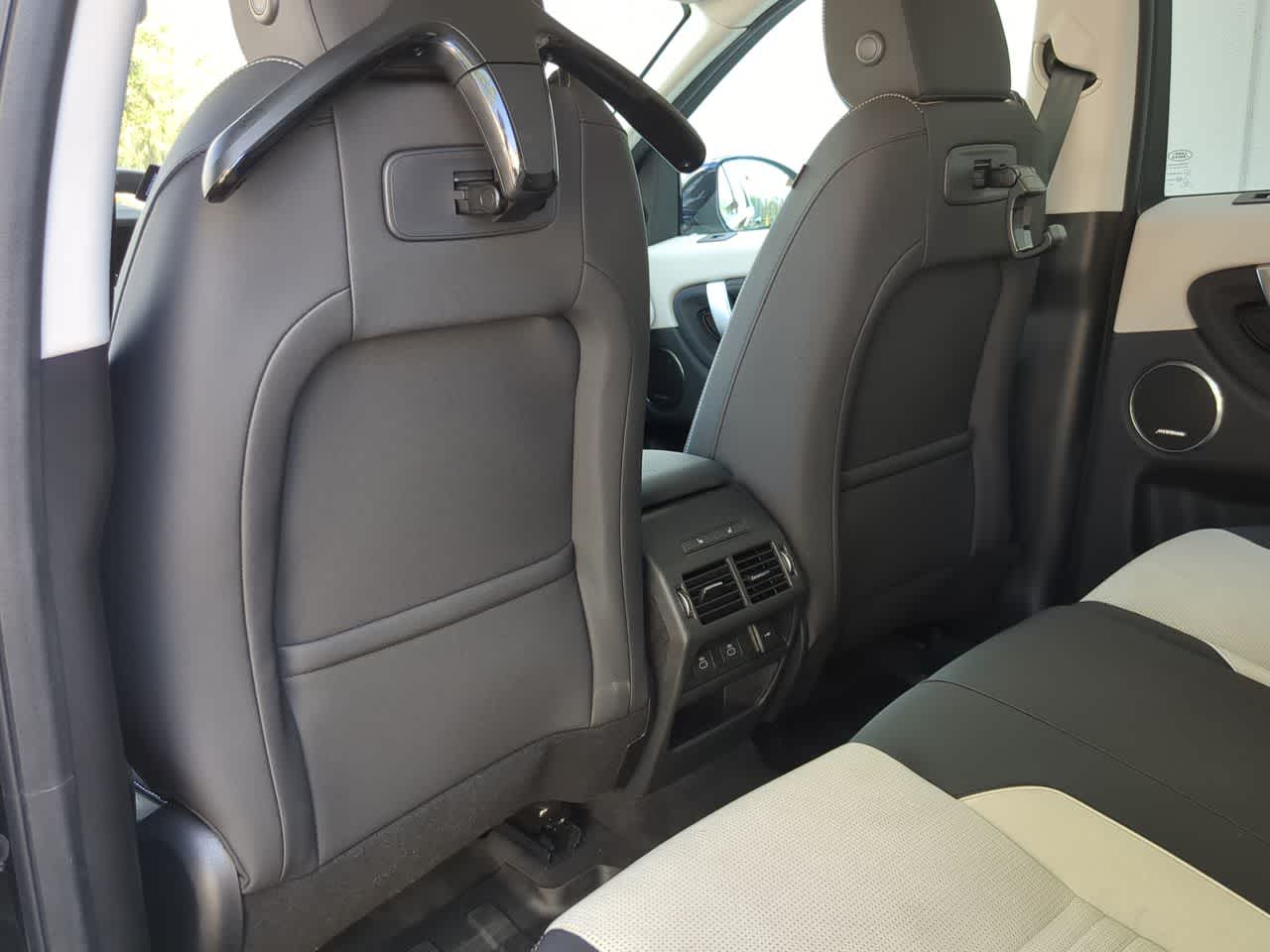 Thumbnail: 2025 Land Rover Discovery Sport - 19