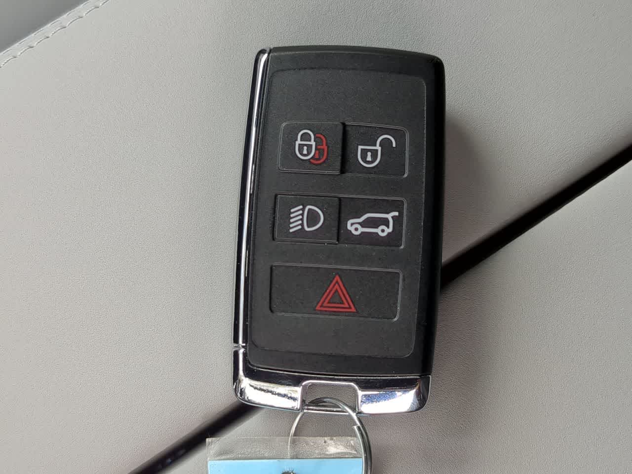 Thumbnail: 2026 Land Rover Range Rover Evoque - 37