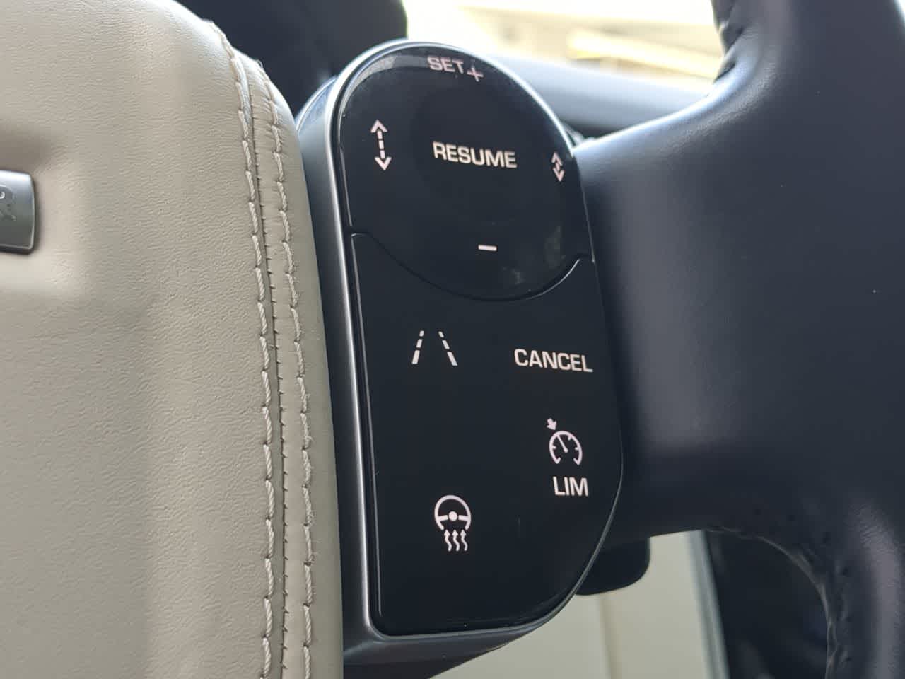 Thumbnail: 2020 Land Rover Range Rover - 27