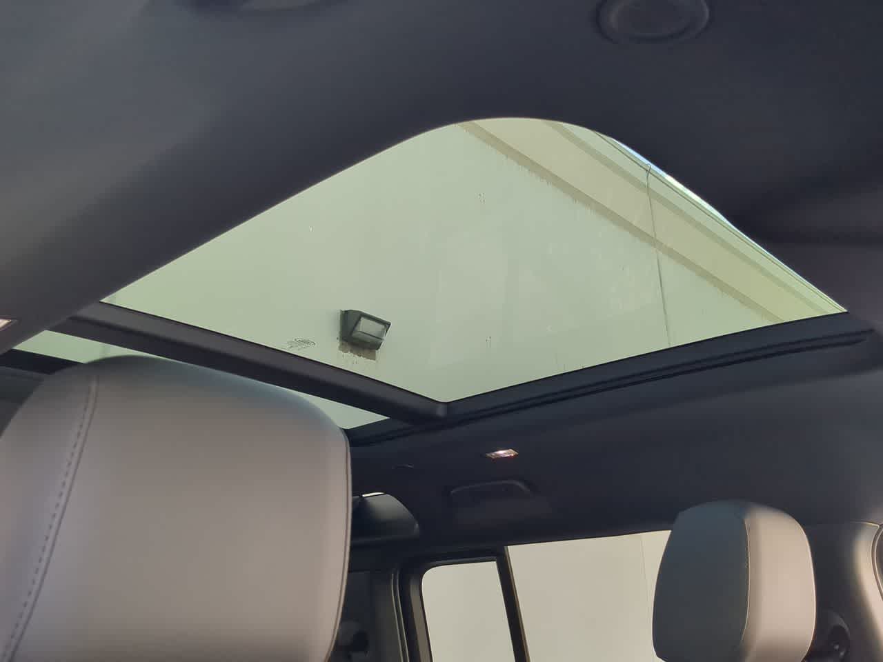 Thumbnail: 2025 Land Rover Defender - 19