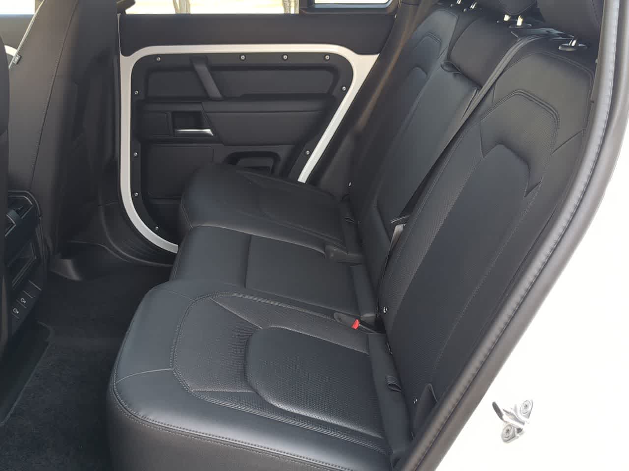 Thumbnail: 2025 Land Rover Defender - 20