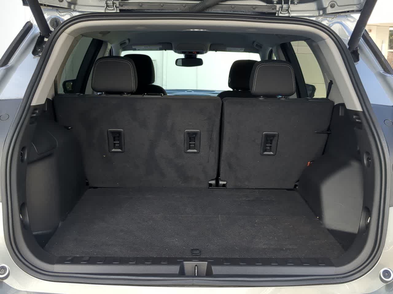 Thumbnail: 2023 GMC Terrain - 32