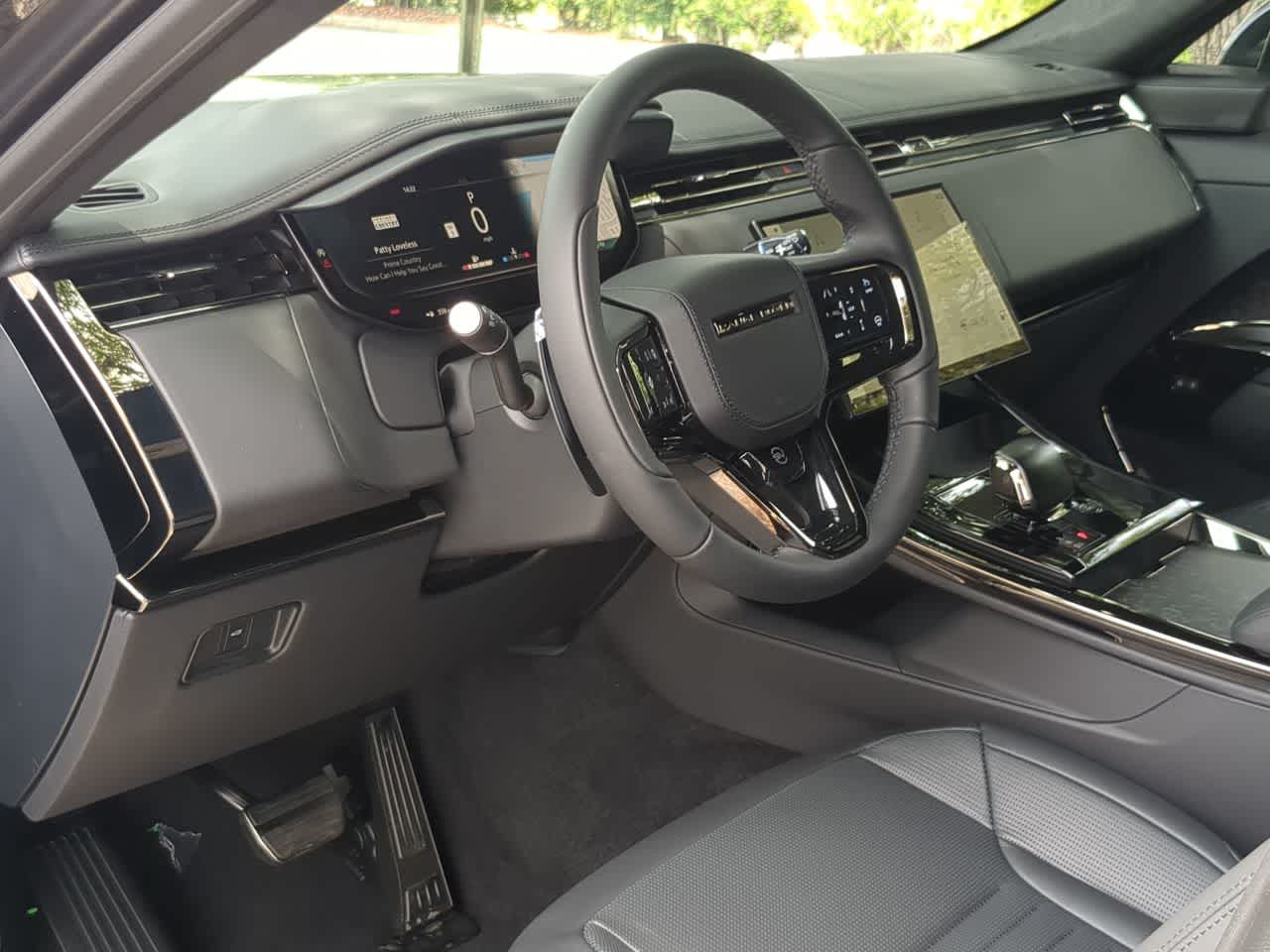 Thumbnail: 2026 Land Rover Range Rover Sport - 10