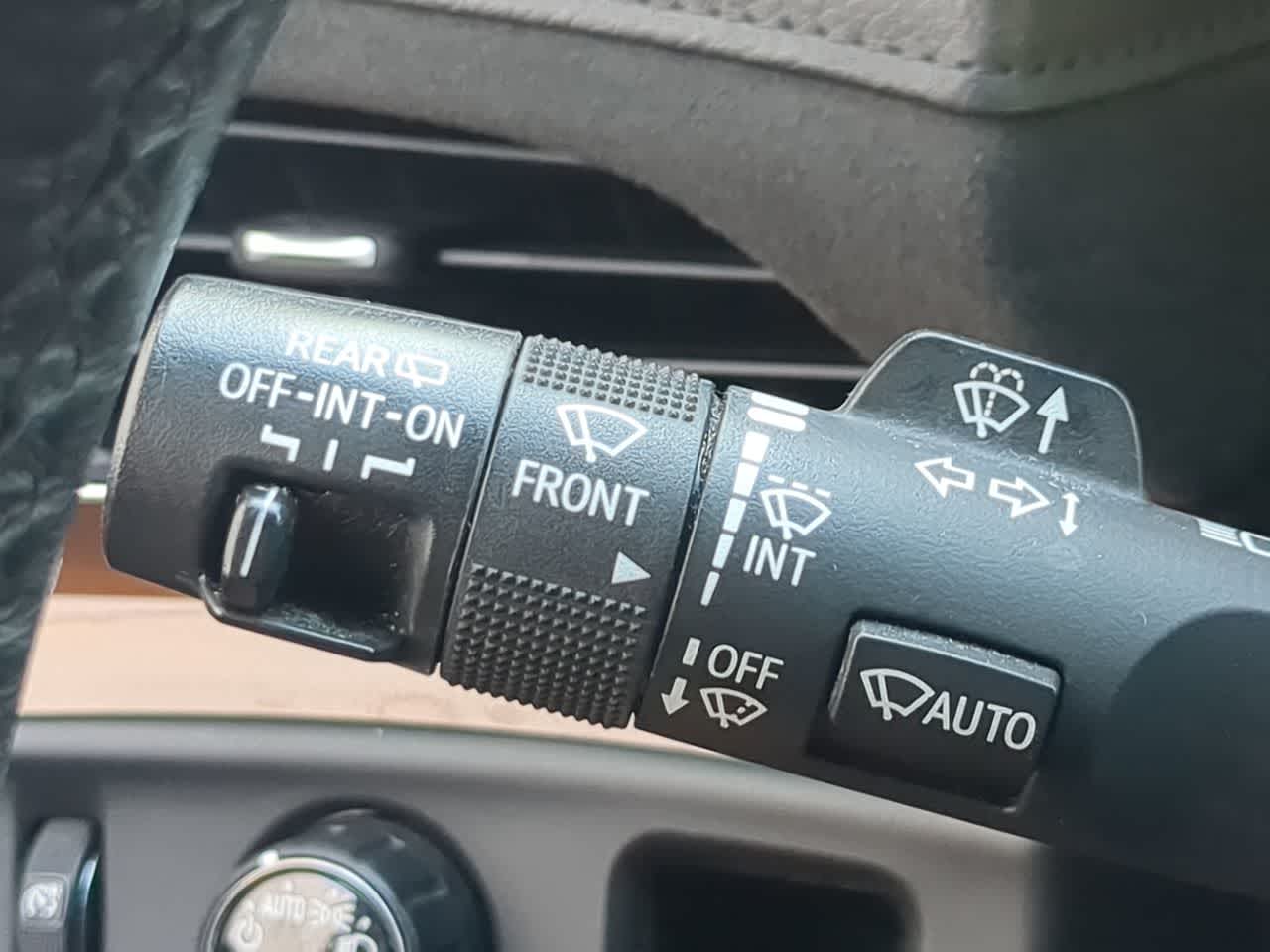 Thumbnail: 2019 Cadillac Escalade - 27