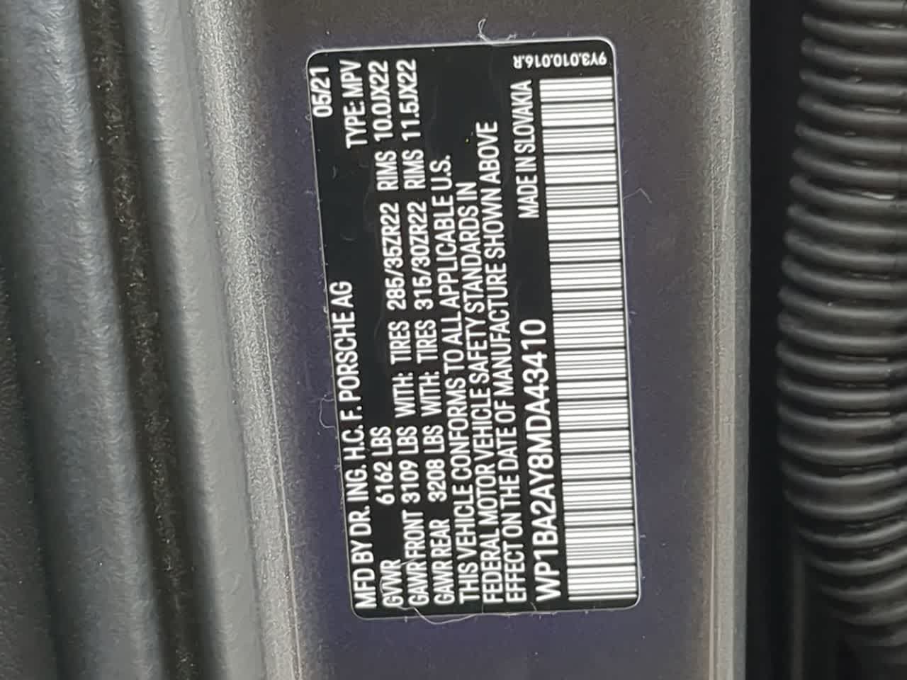 Thumbnail: 2021 Porsche Cayenne - 38