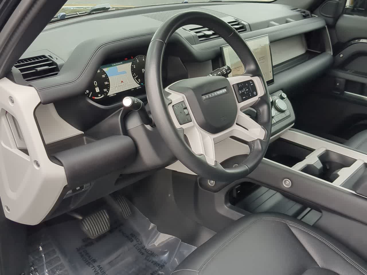 Thumbnail: 2025 Land Rover Defender - 10