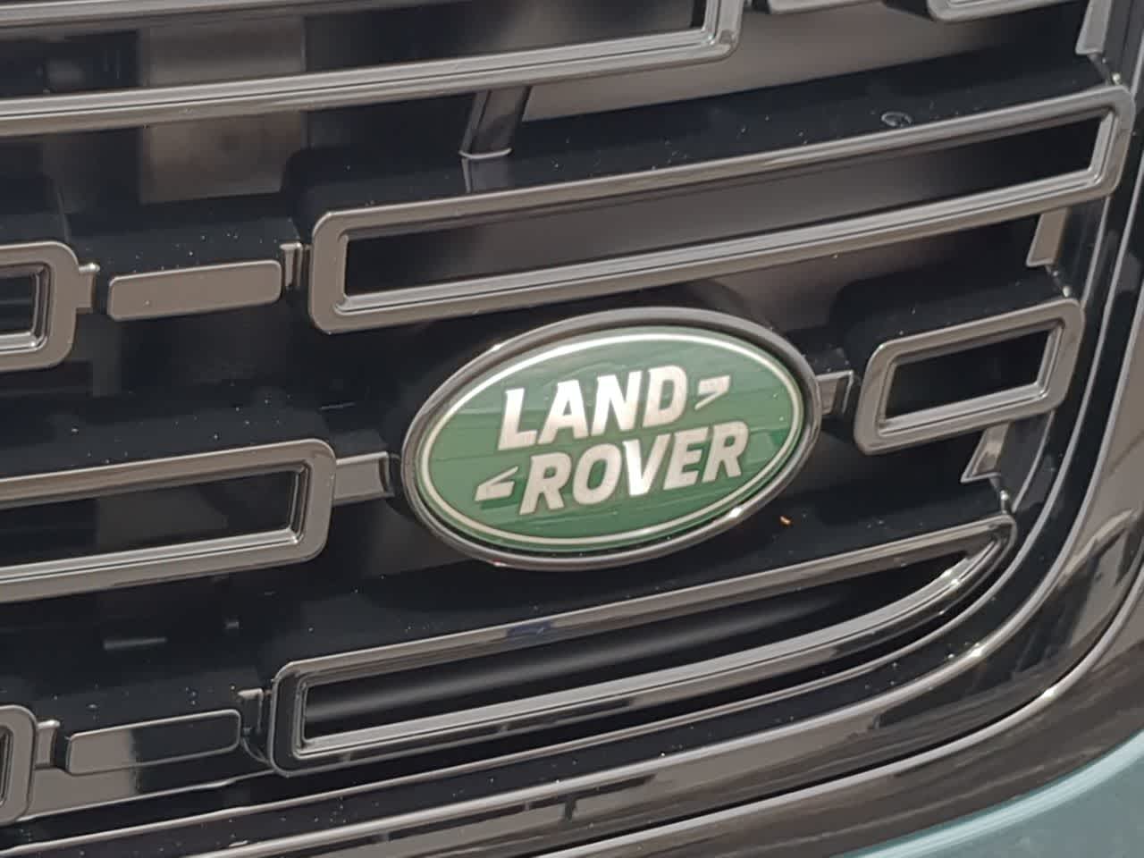 Thumbnail: 2026 Land Rover Range Rover Velar - 12