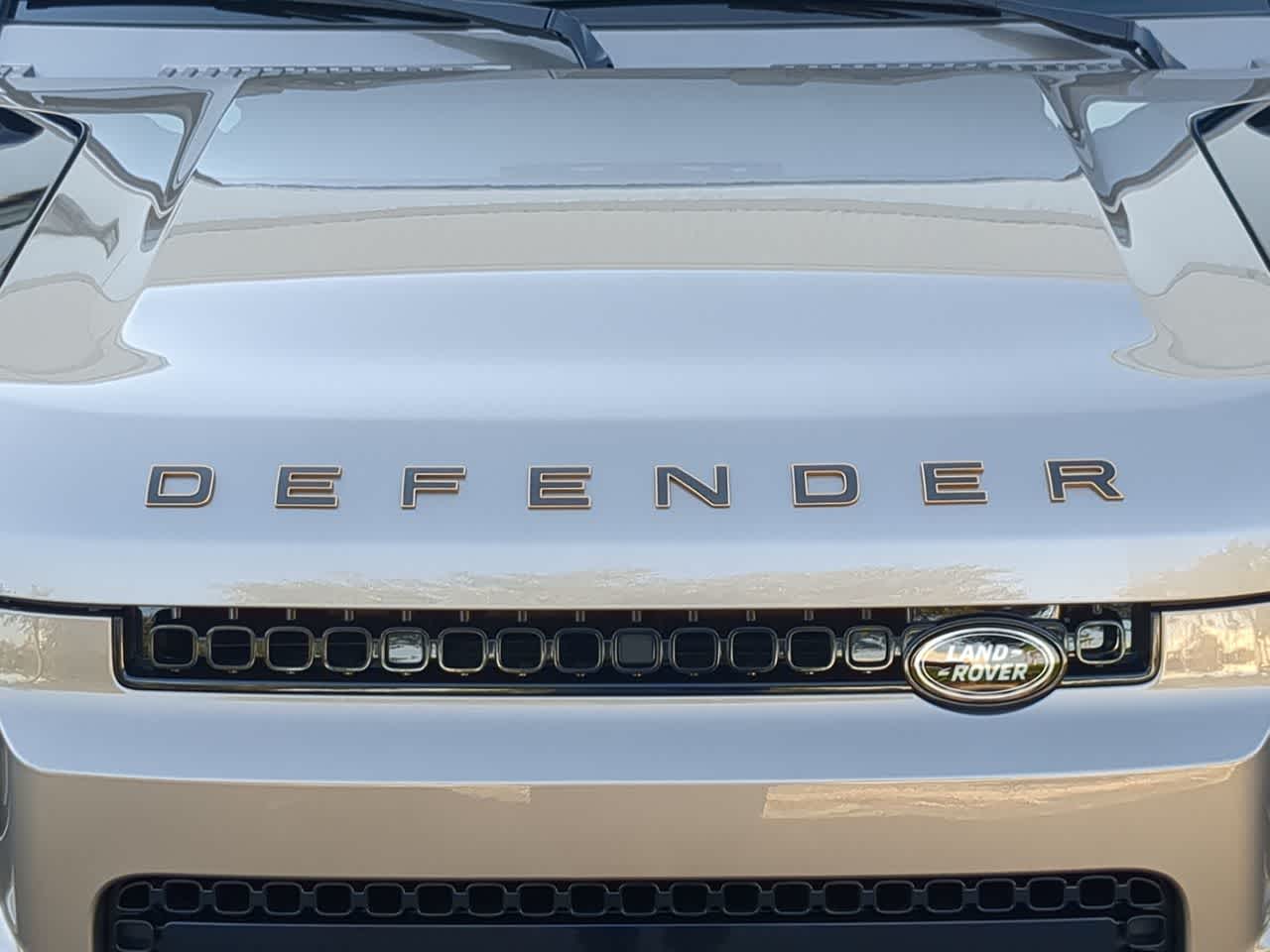 Thumbnail: 2026 Land Rover Defender - 13