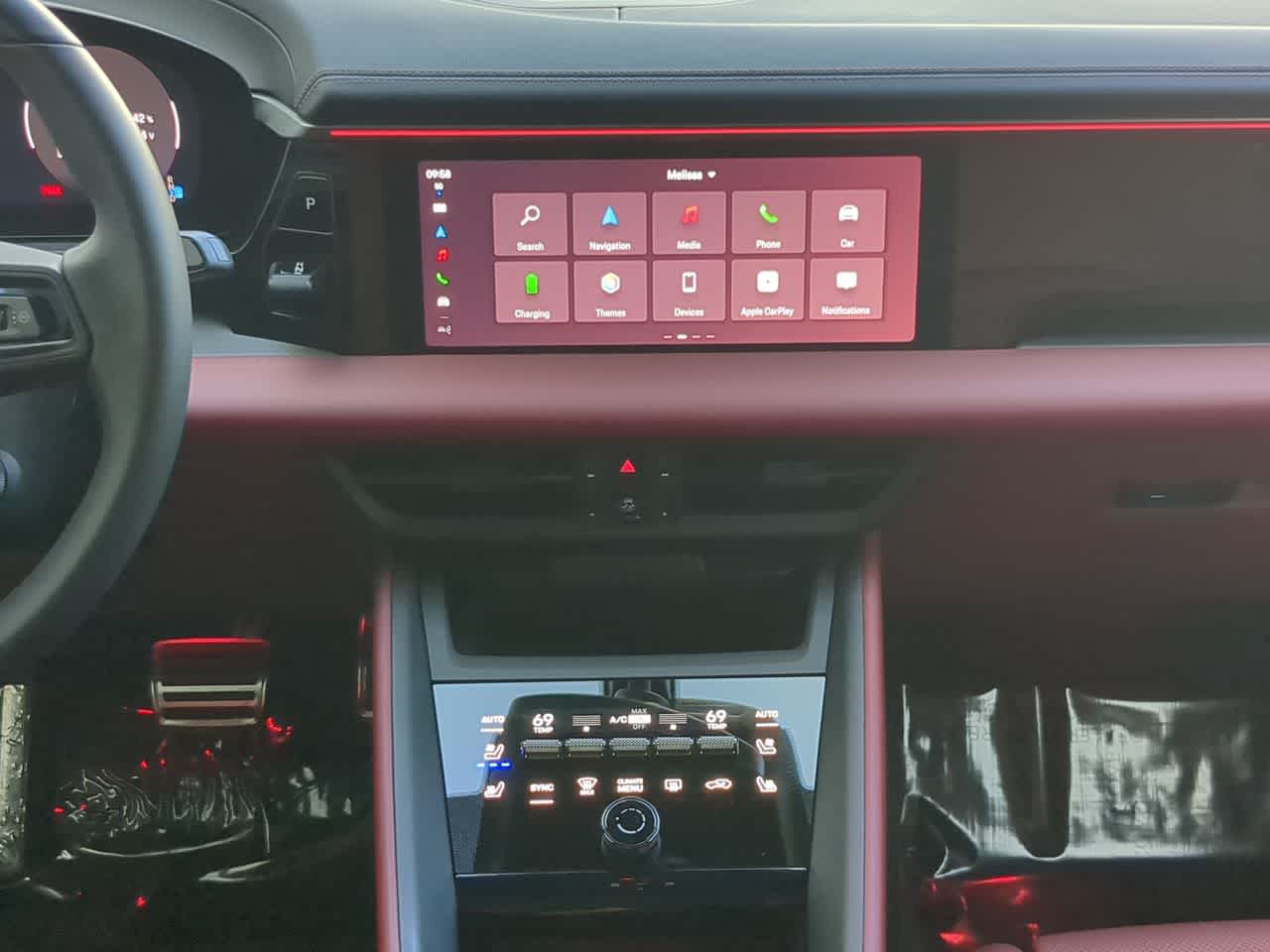 Thumbnail: 2025 Porsche Macan - 29