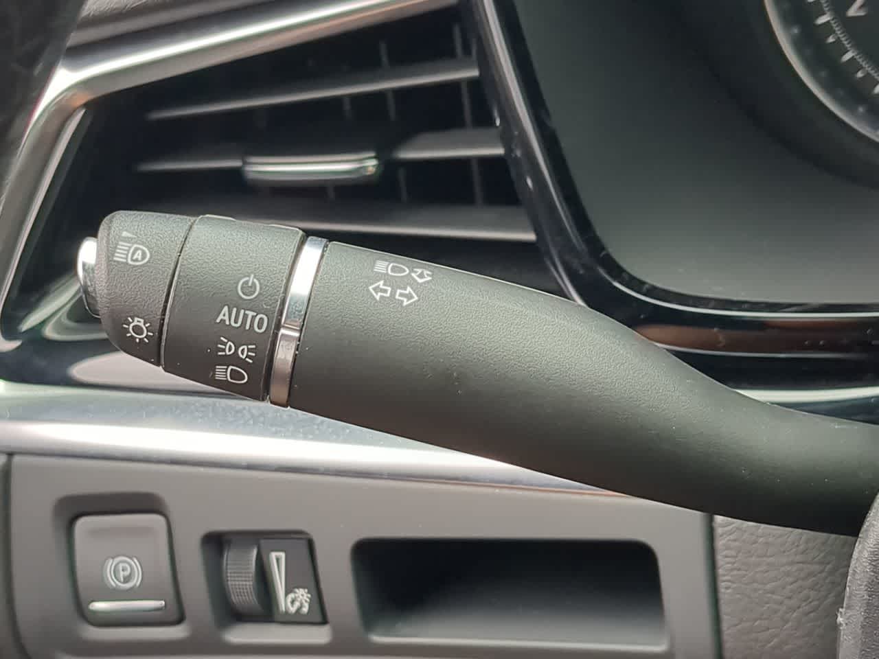 Thumbnail: 2024 Cadillac XT6 - 29