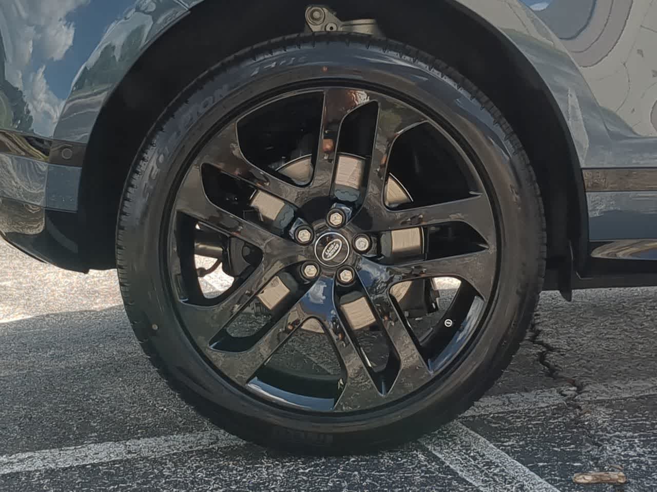 Thumbnail: 2026 Land Rover Range Rover Evoque - 14