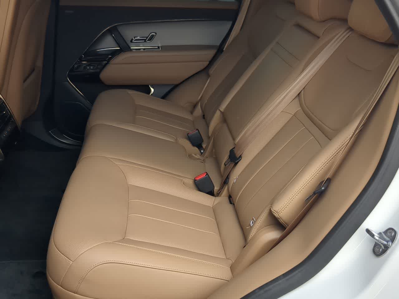 Thumbnail: 2025 Land Rover Range Rover Sport - 21