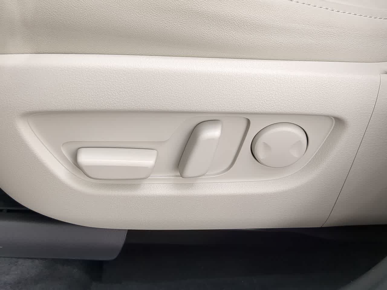 Thumbnail: 2024 Mazda CX-90 - 17