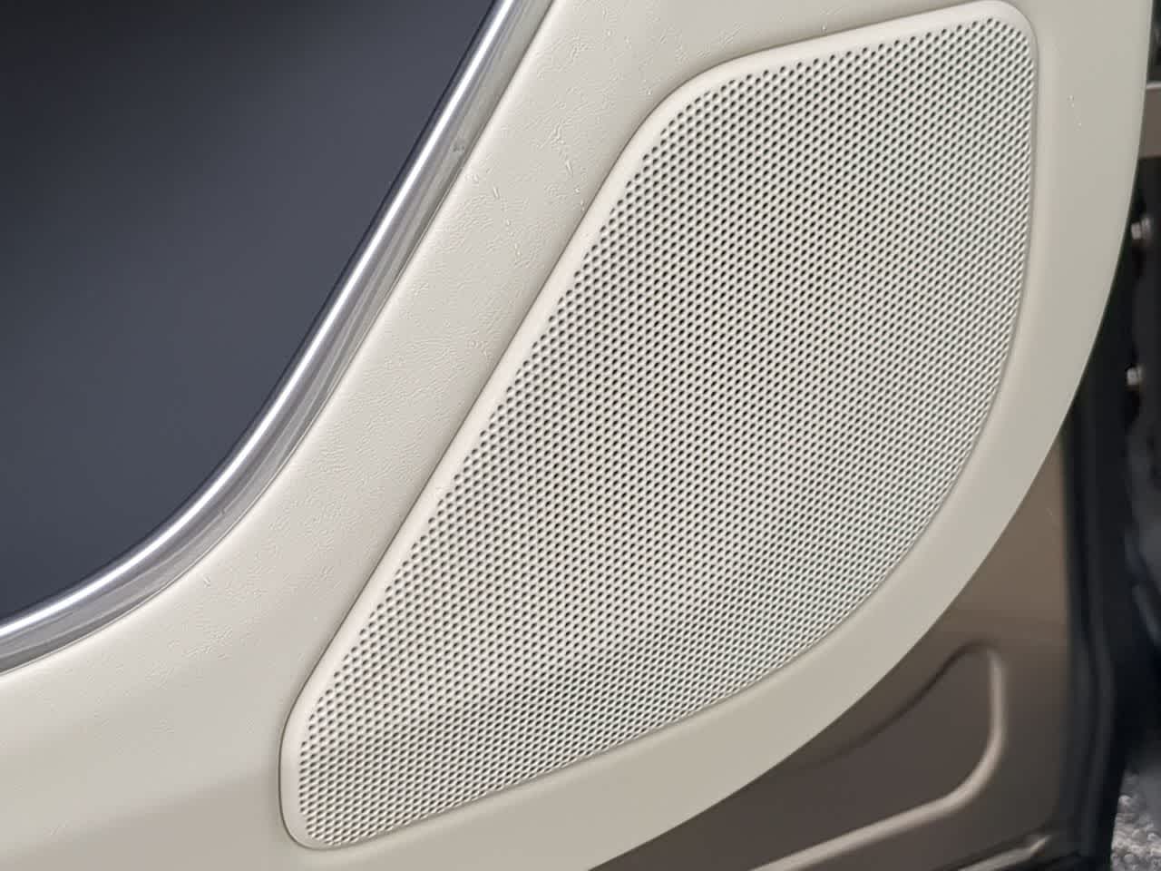 Thumbnail: 2025 Land Rover Range Rover - 33