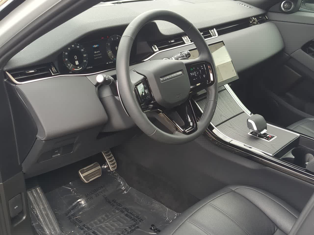 Thumbnail: 2025 Land Rover Range Rover Evoque - 10