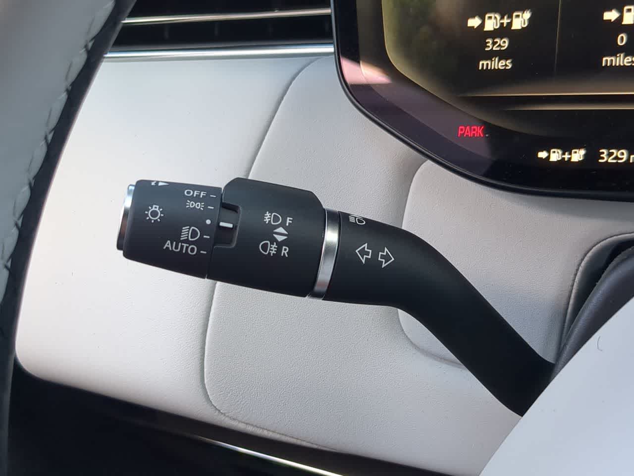 Thumbnail: 2025 Land Rover Range Rover Sport - 27