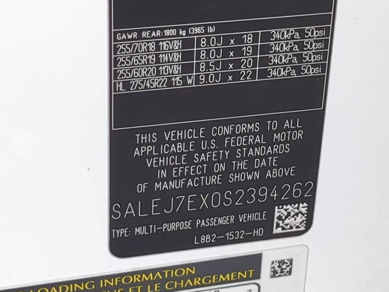 Thumbnail: 2025 Land Rover Defender - 39