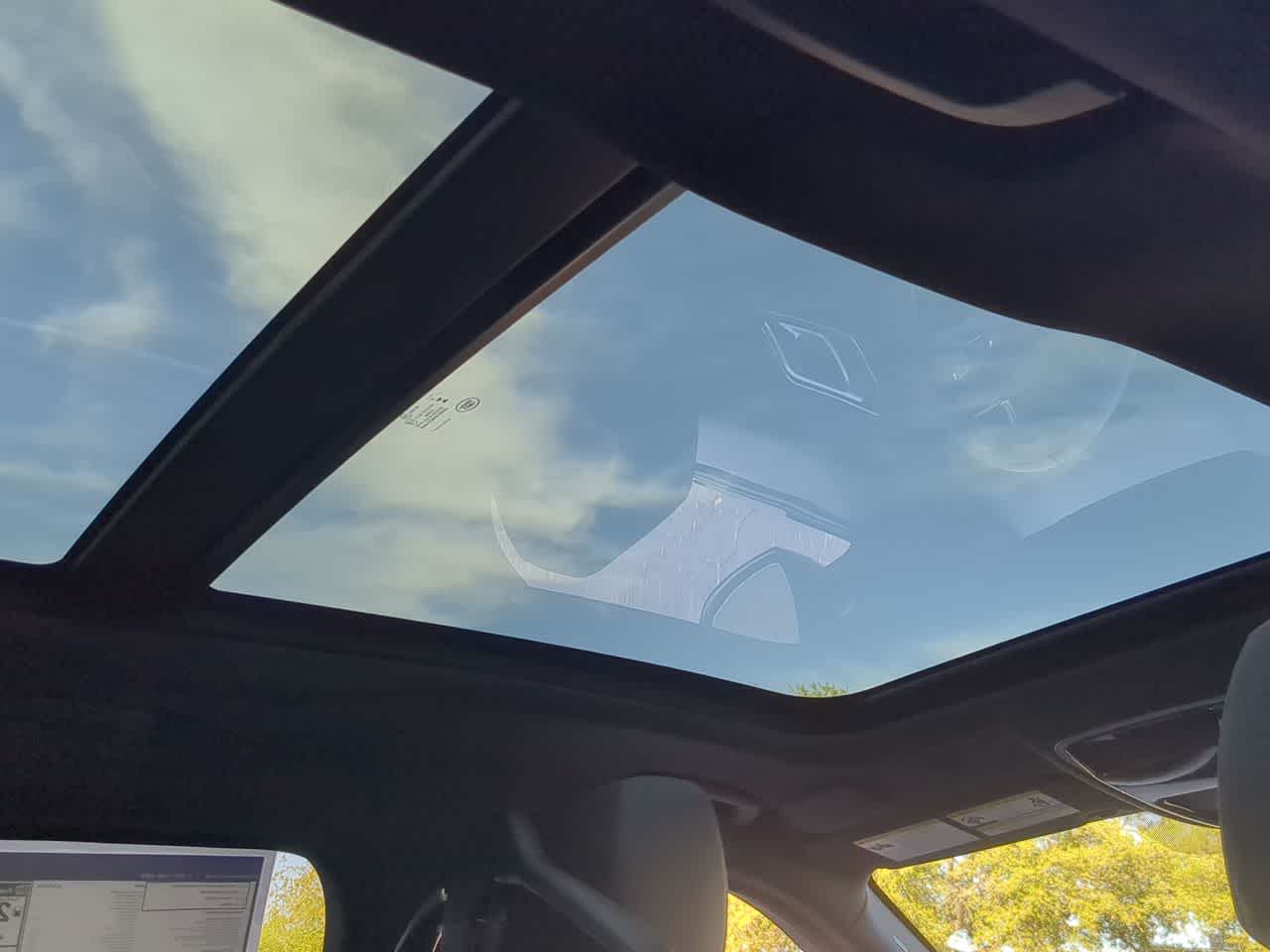 Thumbnail: 2026 Land Rover Range Rover Velar - 23