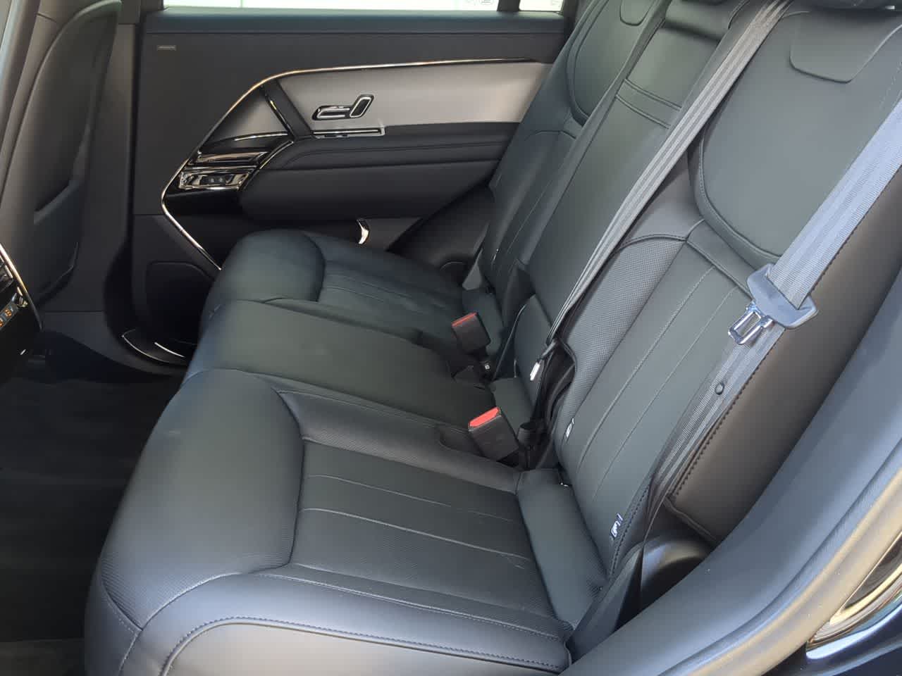 Thumbnail: 2025 Land Rover Range Rover Sport - 18