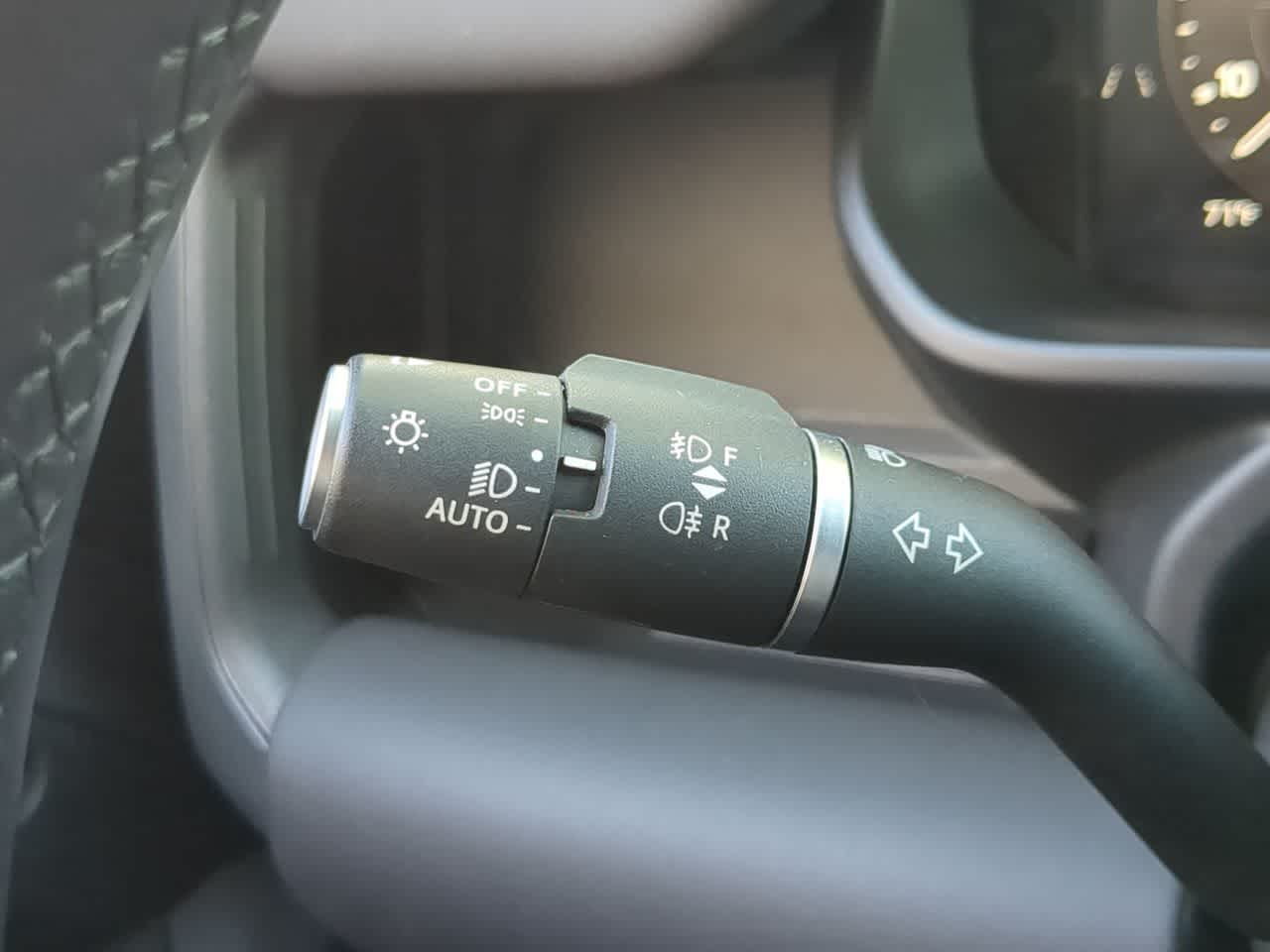 Thumbnail: 2024 Land Rover Defender - 26