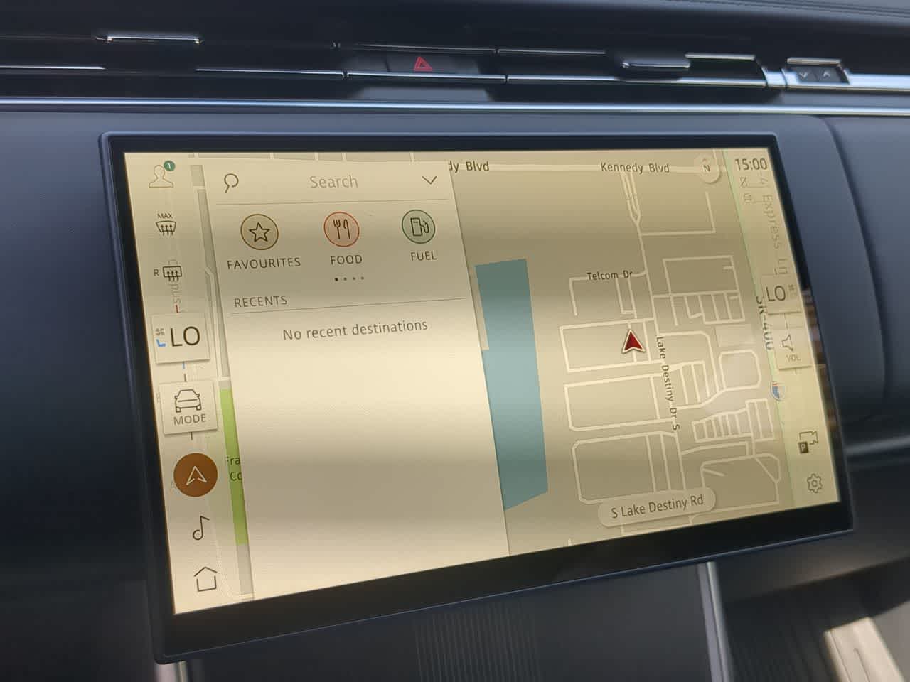 Thumbnail: 2026 Land Rover Range Rover - 31