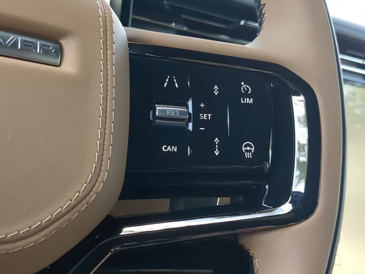 Thumbnail: 2025 Land Rover Range Rover Sport - 26