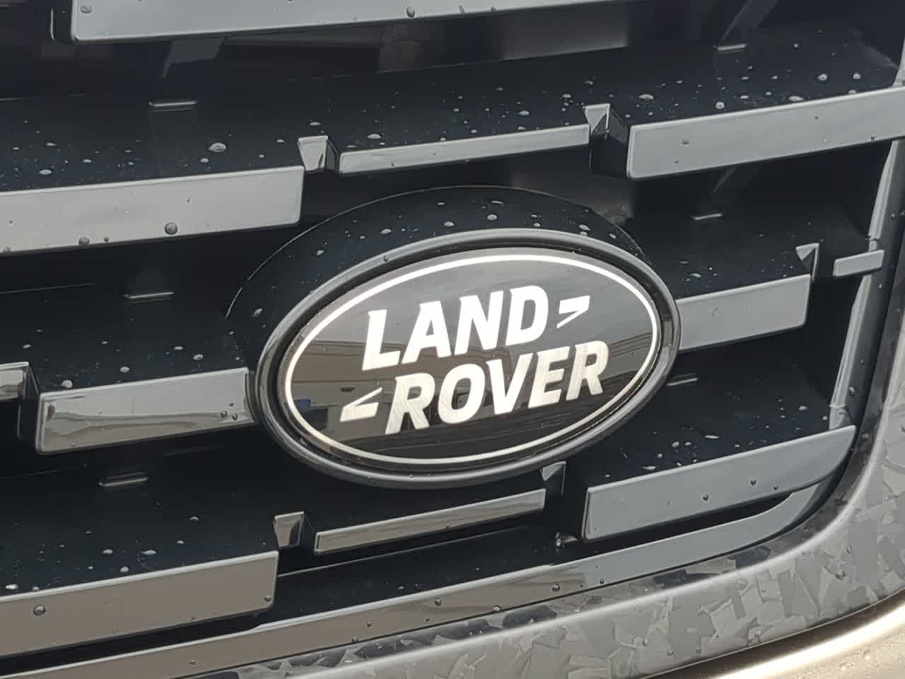 Thumbnail: 2026 Land Rover Range Rover Sport - 11