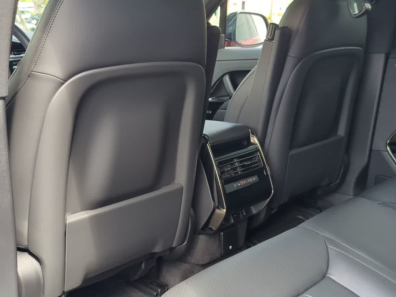 Thumbnail: 2026 Land Rover Range Rover Sport - 19