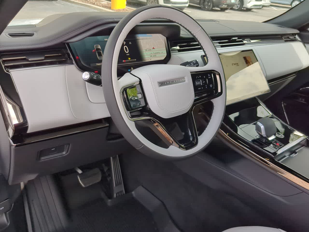 Thumbnail: 2025 Land Rover Range Rover Sport - 10