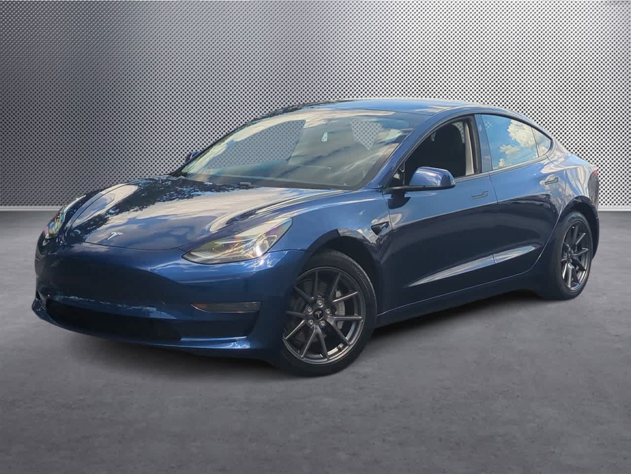 Thumbnail: 2021 Tesla Model 3 - 1
