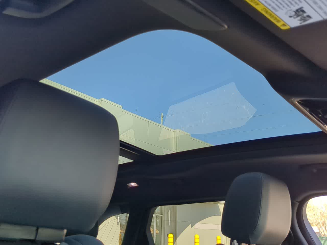 Thumbnail: 2026 Land Rover Range Rover Velar - 19