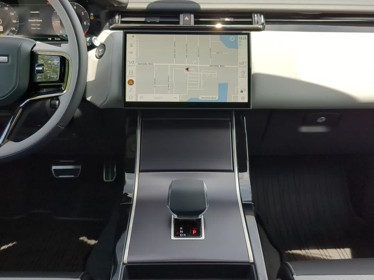 Thumbnail: 2026 Land Rover Range Rover Velar - 29