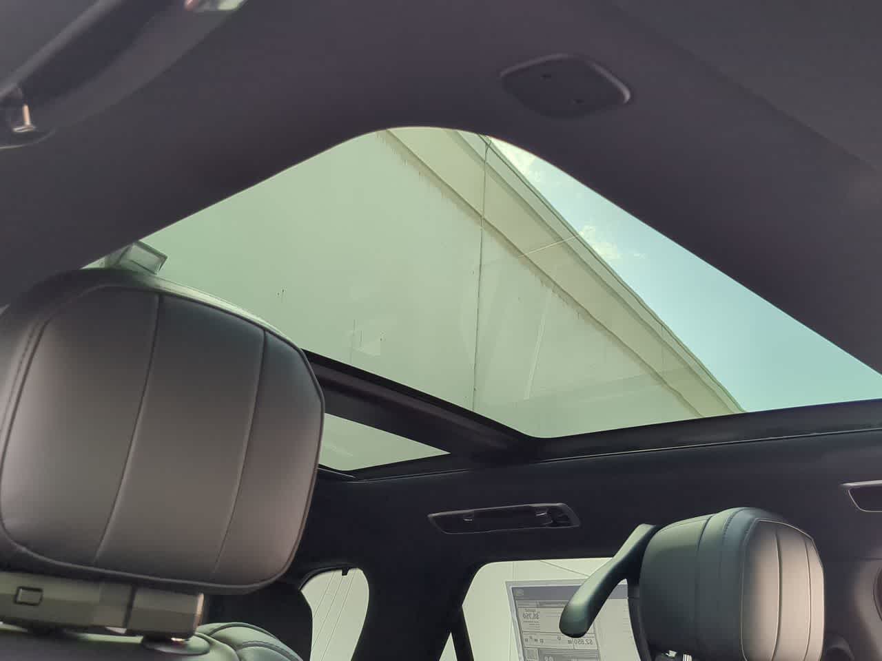 Thumbnail: 2026 Land Rover Range Rover Sport - 20