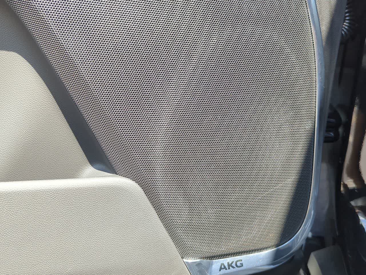 Thumbnail: 2023 Cadillac Escalade - 32