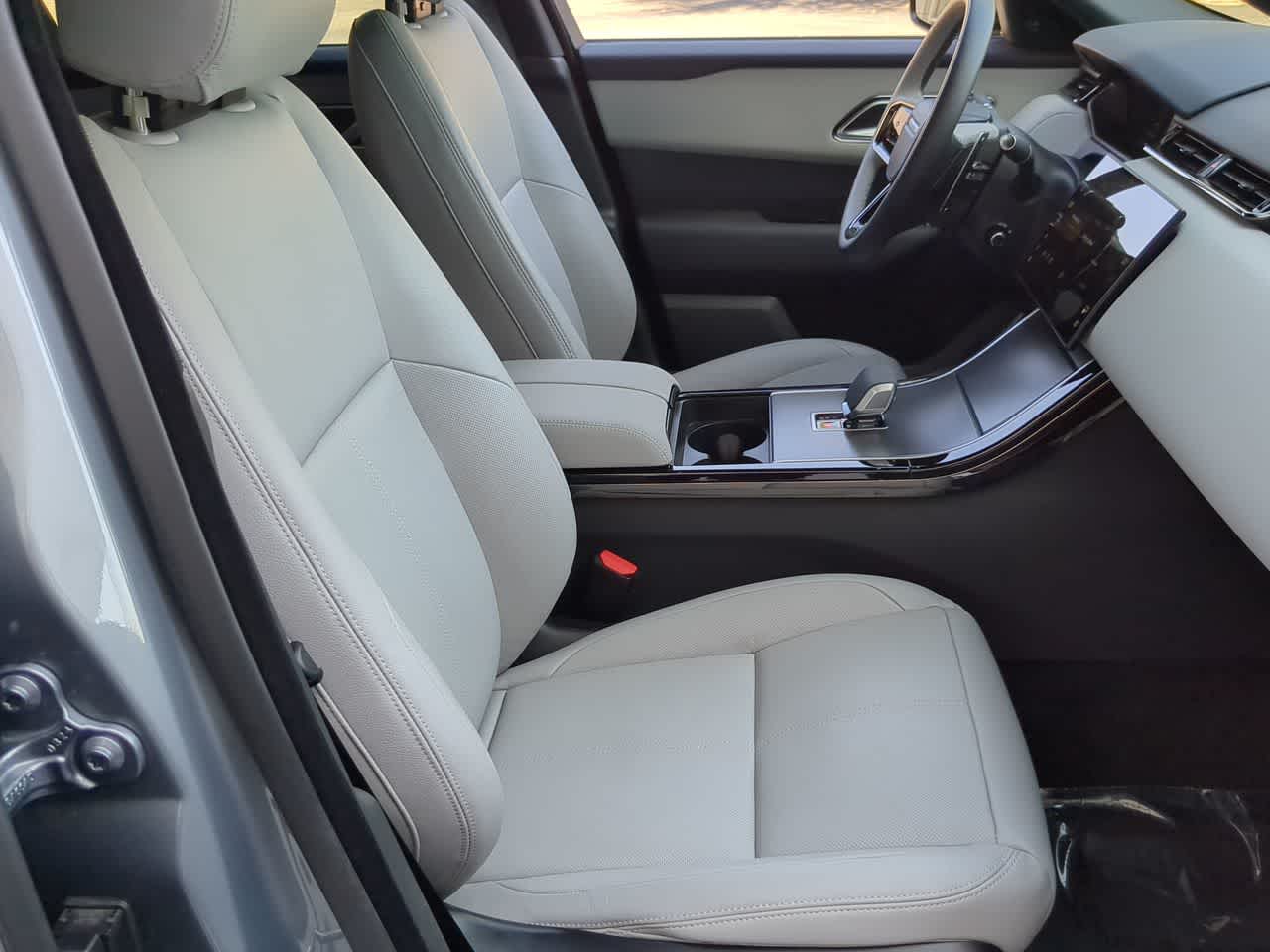 Thumbnail: 2026 Land Rover Range Rover Velar - 23